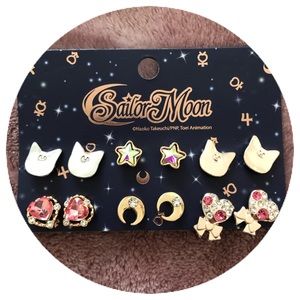 Sailor Moon Earrings Set 💕
